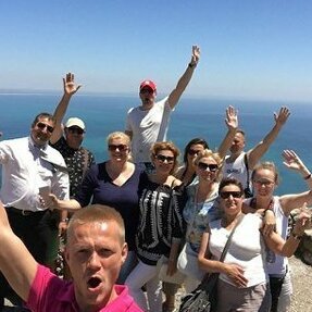 Лицензированный гид Игорь Зорин: туры к океану и в Назаре