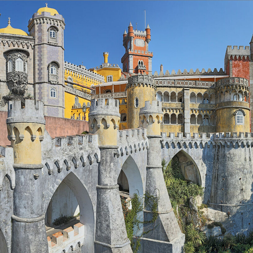 Экскурсия во Дворец Пена в Синтре с национальным гидом Игорем Зориным в рамках 4-дневного тура.