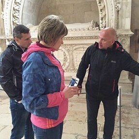 Лицензированный гид Игорь Зорин: туры к океану и в Назаре