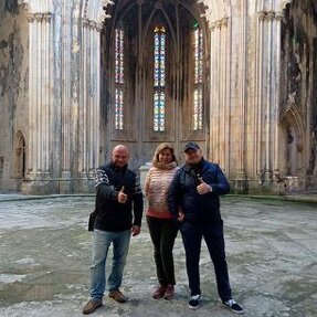 Лицензированный гид Игорь Зорин: туры к океану и в Назаре